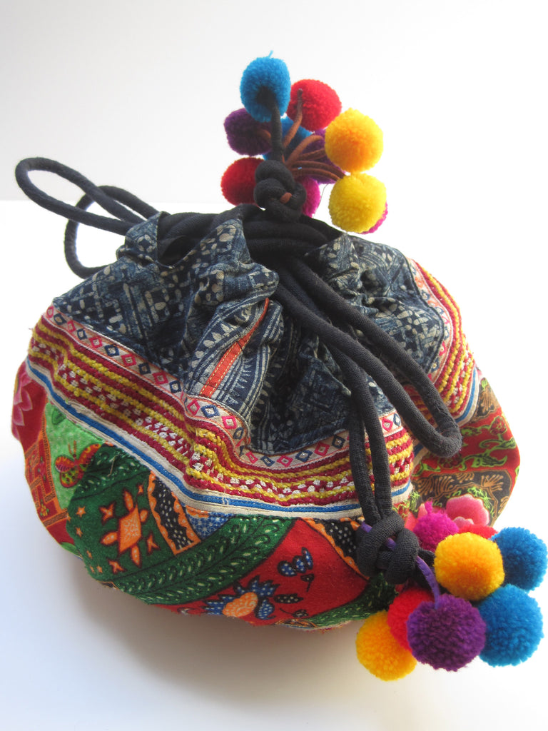 Embroidered Drawstring Pouch